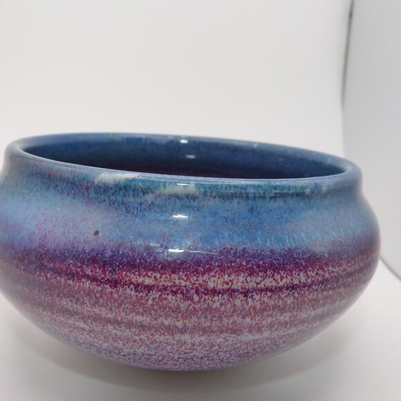 Signed Studio Pottery Bowl Two Tone Blue And Purple Glaze - Picture 5 of 8